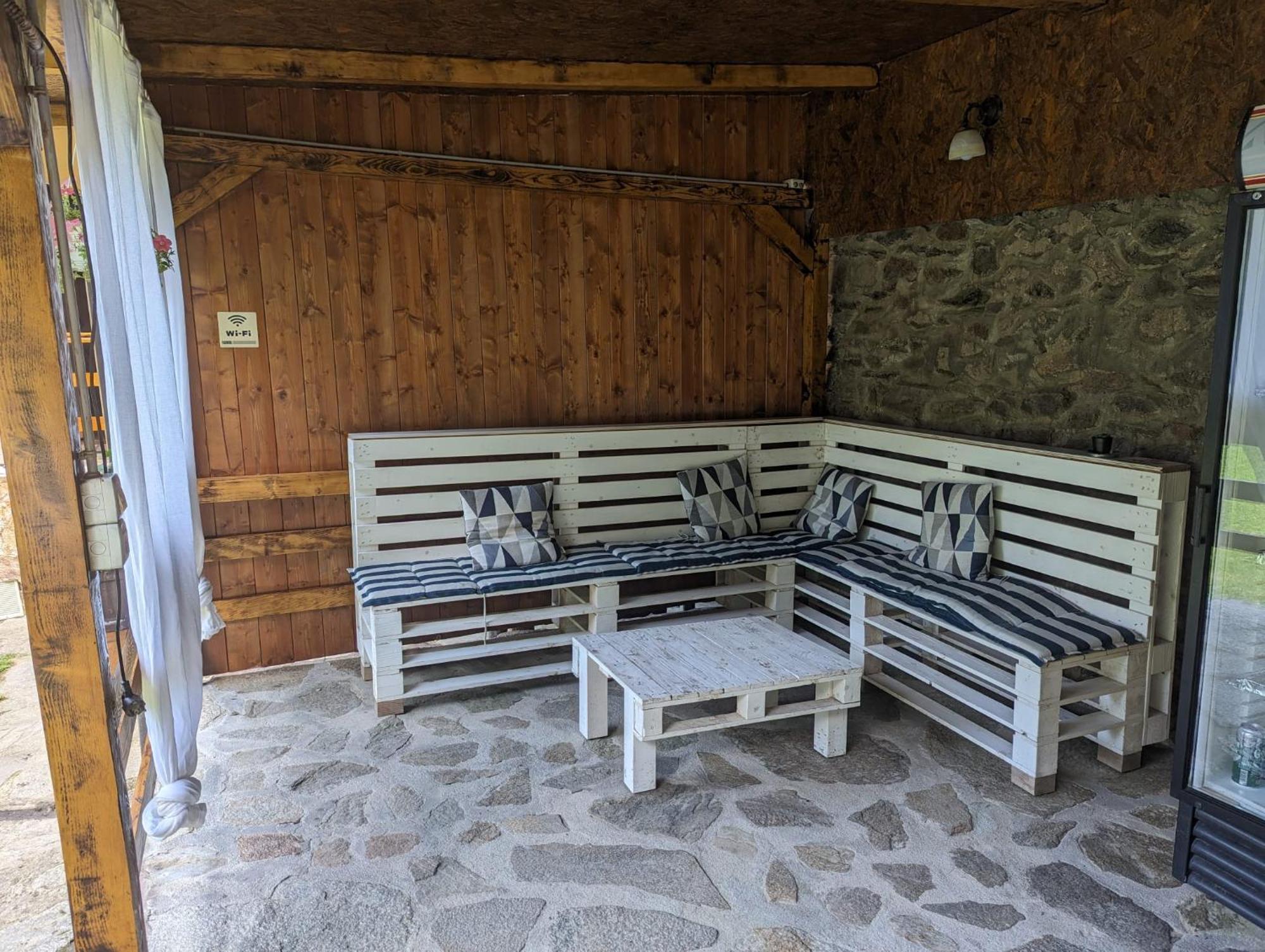 Văliug Casa Alexヴィラ エクステリア 写真